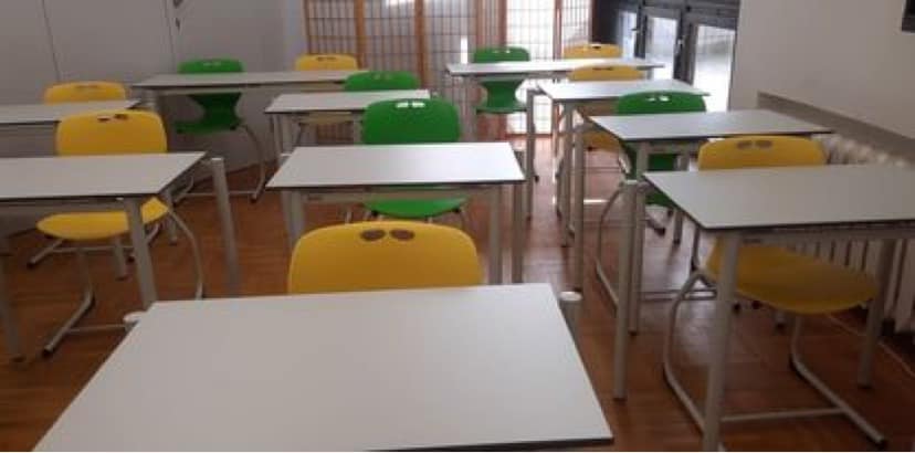 Nowe meble w szkole!