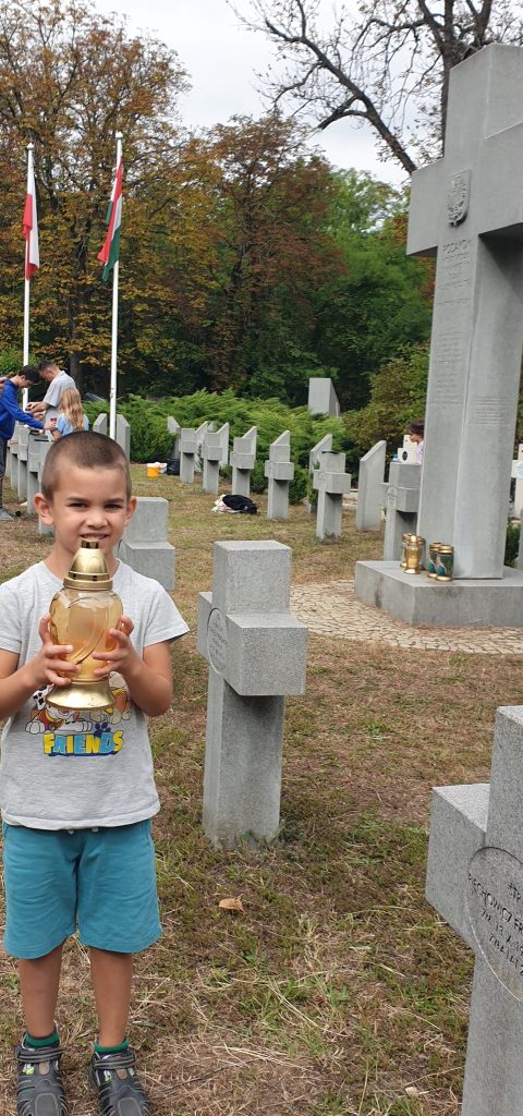 Wrzesień miesiącem pamięci!