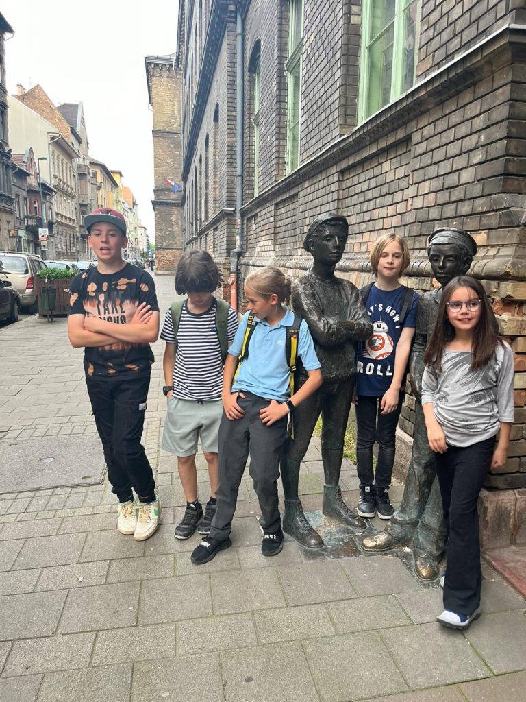 Wycieczka „Śladami „Chłopców z Placu Broni”