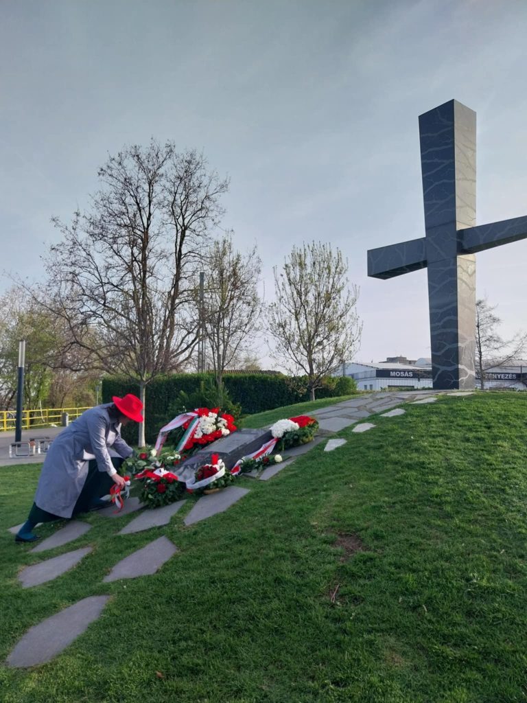 Oddajemy hołd ofiarom Zbrodni Katyńskiej oraz Katastrofy Smoleńskiej